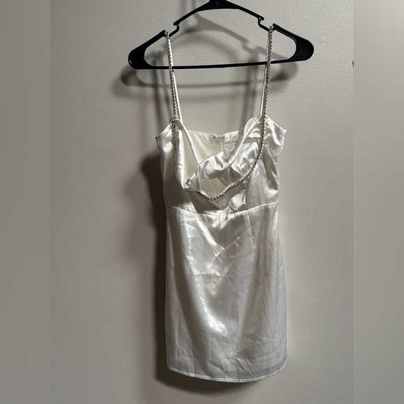 NEW Superdown Kita Rhinestone Cutout Satin Mini Dress |White Women’s XXS Formal - Picture 4 of 11